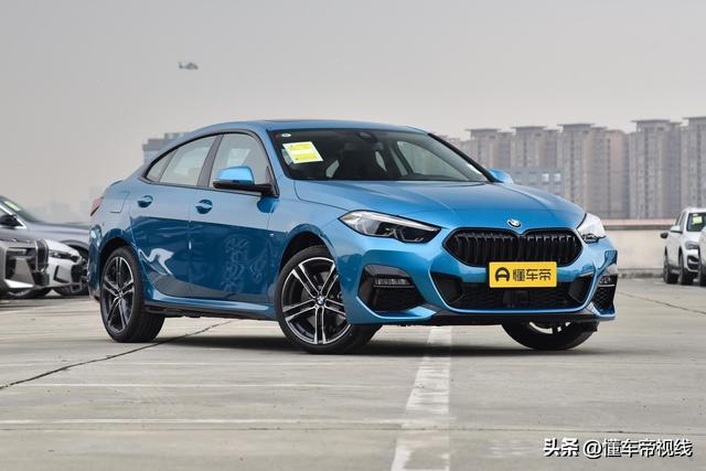 新车 | 25.99万元起/搭2.0T+7DCT，国产宝马2系四门轿跑车店内实车