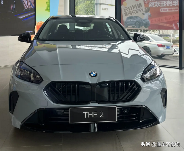 新车 | 25.99万元起/搭2.0T+7DCT，国产宝马2系四门轿跑车店内实车