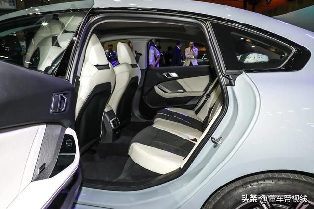 新车 | 25.99万元起/搭2.0T+7DCT，国产宝马2系四门轿跑车店内实车