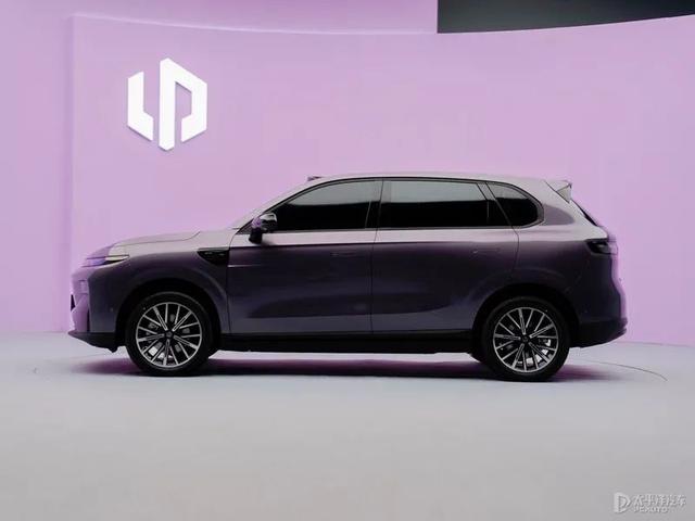 第二家盈利的新势力！零跑汽车2025新车规划曝光，新年继续“闷声发大财”？