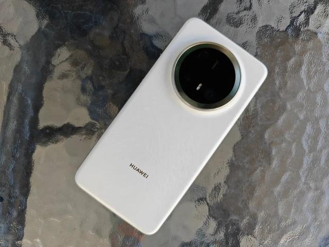 苹果持续暴跌，小米掉出前五！谁是中国手机市场大赢家？