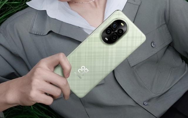 苹果持续暴跌，小米掉出前五！谁是中国手机市场大赢家？