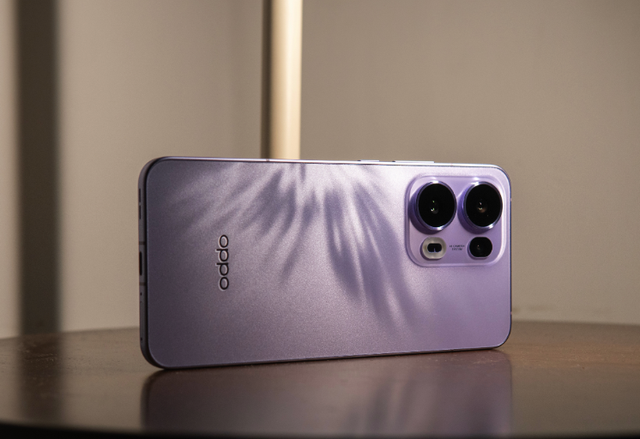 不到两个月，从3399元跌到2978元，史上最强OPPO Reno手机