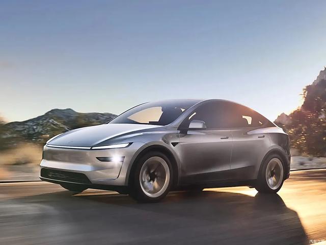 Model Y 选小米YU7还是焕新Model Y？26.35万起，涨价1万多值吗？