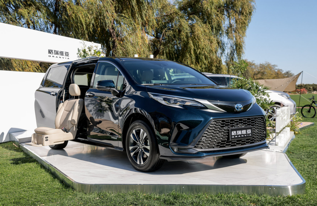 2024年国内最好卖的十大汽车品牌：奇瑞排第三，特斯拉排第七