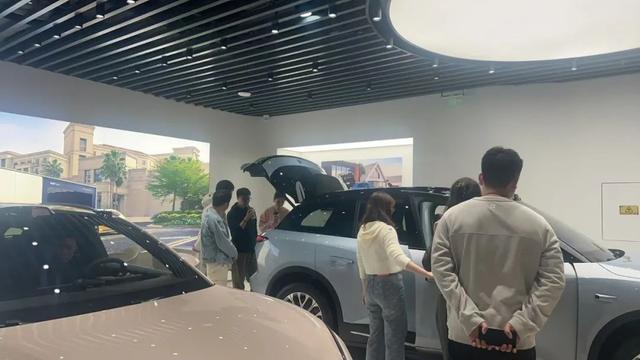 最高补贴2万元！新一轮汽车“以旧换新”升级扩围