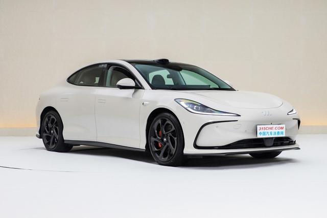 小米SU7，比亚迪秦L等，2024年重磅轿车回顾（上）