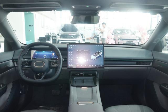 小米SU7，比亚迪秦L等，2024年重磅轿车回顾（上）