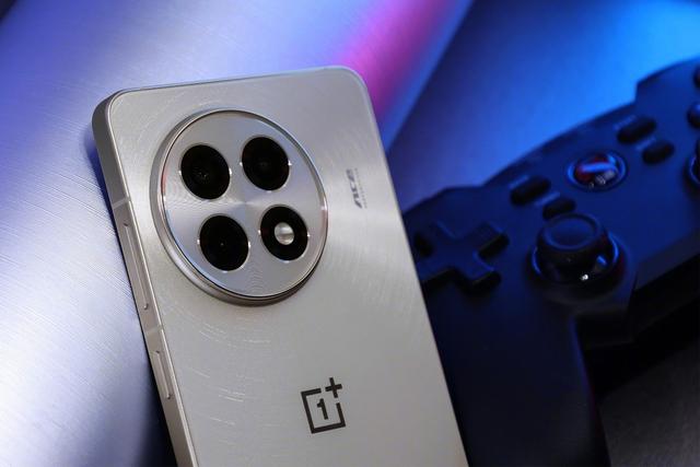 一加、iQOO拼了！新手机上市一个月就降价，都是为了赢下国补？