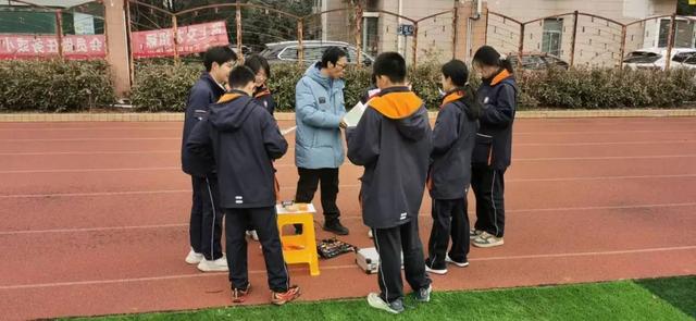 一起走进无线电的奇妙世界，感受科技的魅力