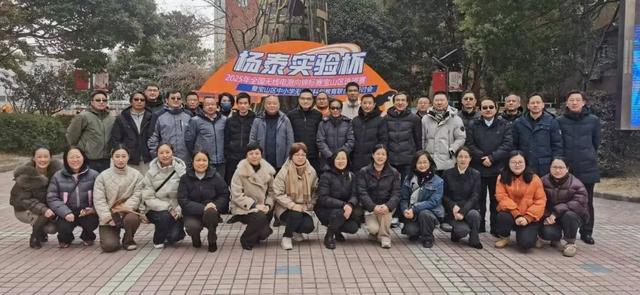 一起走进无线电的奇妙世界，感受科技的魅力