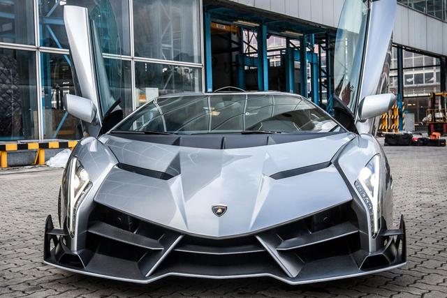 世界速度前10的汽车！法拉利只能排第10，第一名发动机5000匹马力