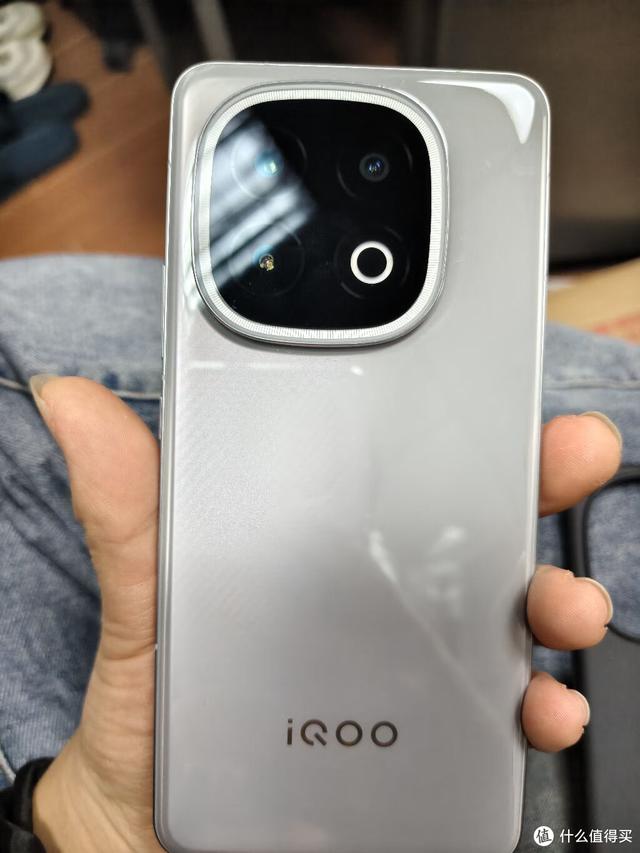 2025年国补手机盘点：建议考虑两千多，或四千左右型号！