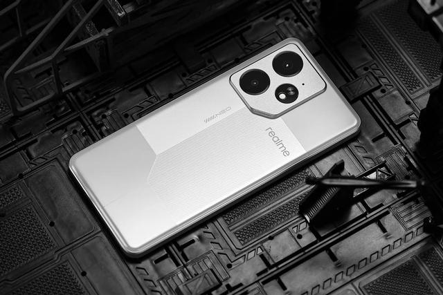 国补查漏补缺！五大品牌之外，还有哪些手机值得买？也就这四款了