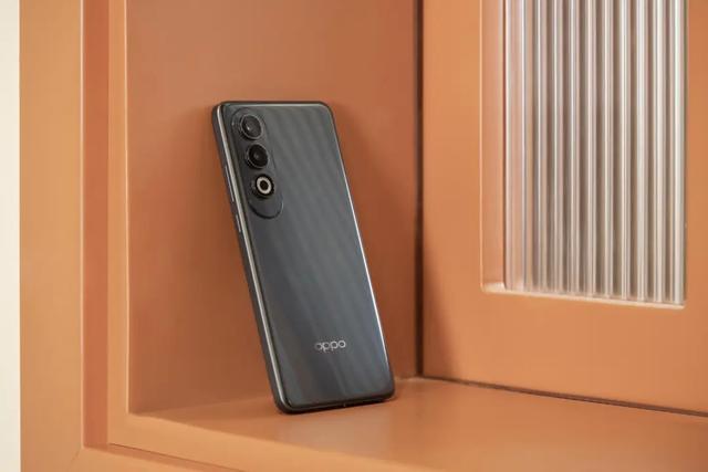 不要再给爸妈买“老年机”了，这些手机便宜又好用