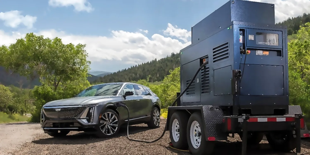 通用汽车向洛杉矶山火灾区提供援助：直流快充设备、氢燃料发电机