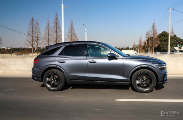 激情与优雅的双面人生 试驾捷尼赛思GV70