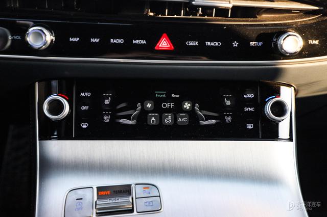 激情与优雅的双面人生 试驾捷尼赛思GV70