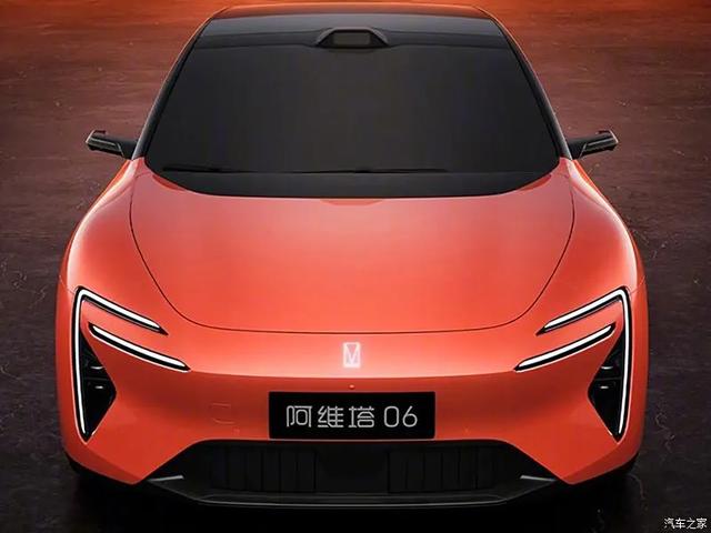 长安启源 1.2m天窗、256 色氛围灯，满油能跑1400公里！啥车？