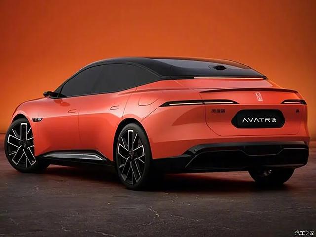 长安启源 1.2m天窗、256 色氛围灯，满油能跑1400公里！啥车？