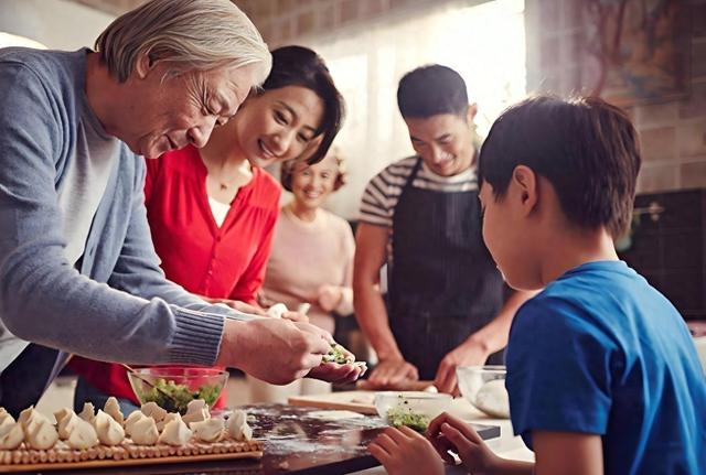 春节送爸妈，这些黑科技让他们年轻十岁