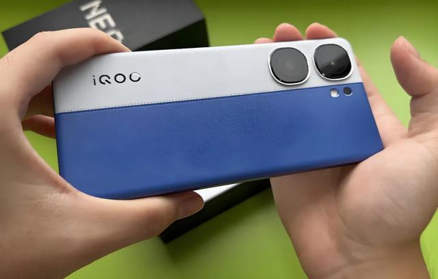 目前可以“闭眼买”的5款手机，几乎“零差评”，高颜值性能也强