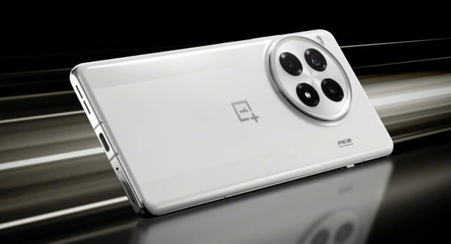 可以闭眼买的3款手机，16+512GB手机价格大跳水，闭眼买不吃亏