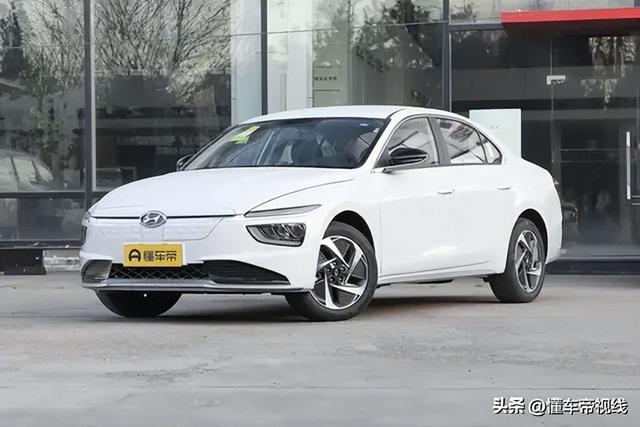 新车 | 约26万元，现代INSTER Cross售价曝光，纯电小型SUV