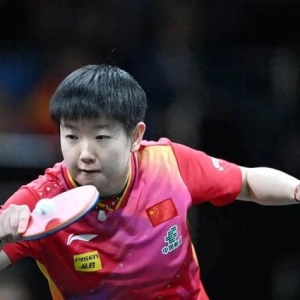 乒乓亚洲杯激战在即！央视直播时间预告，海报出炉孙颖莎C位握拳