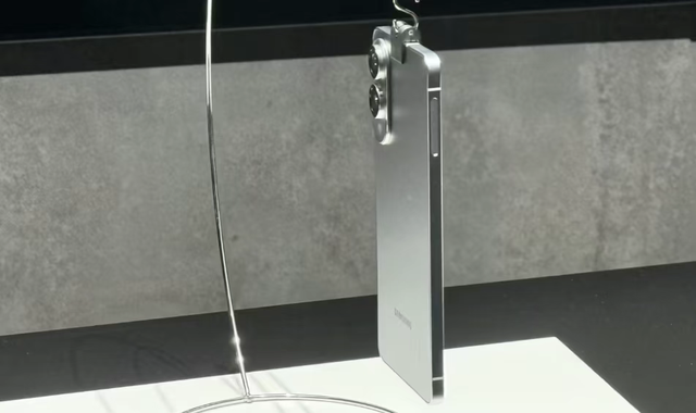 售价十万的三星手机长啥样？