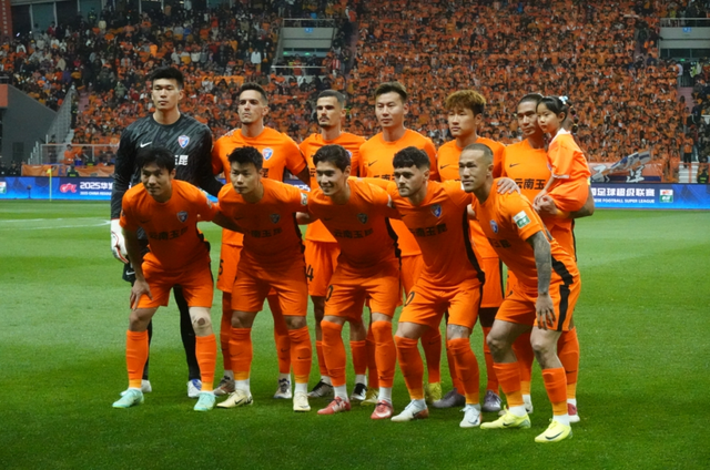 直播预告丨明早八点半，《超燃足球 “足”够精彩》聚焦云南玉昆中超首秀！