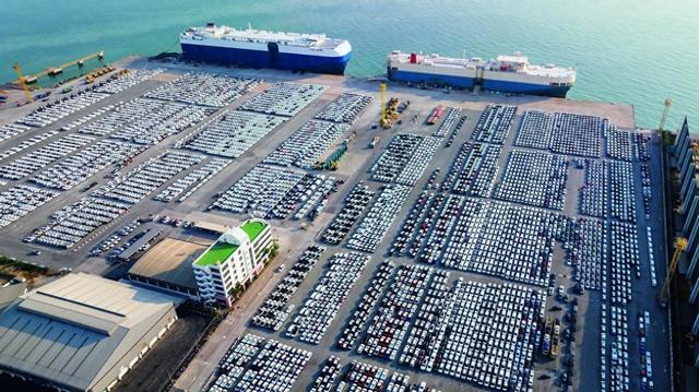 2025年汽车行业趋势盘点，价值重塑与海外布局成关键