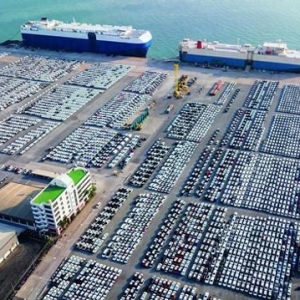 2025年汽车行业趋势盘点，价值重塑与海外布局成关键