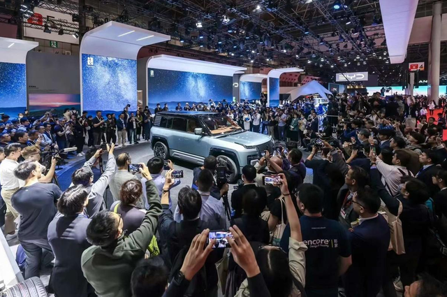 2025年汽车行业趋势盘点，价值重塑与海外布局成关键