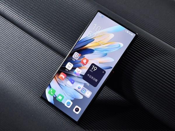 突破同质化，2024手机上那些令人眼前一亮的独特设计