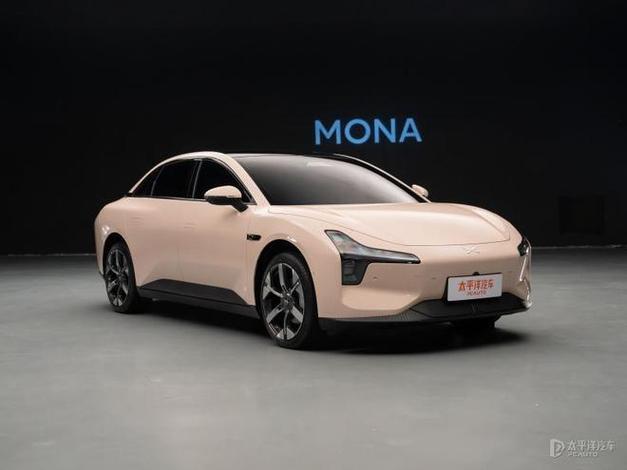 2025再问汽车市场，「抄底油车」还是「拥抱电车」？答案很明显了