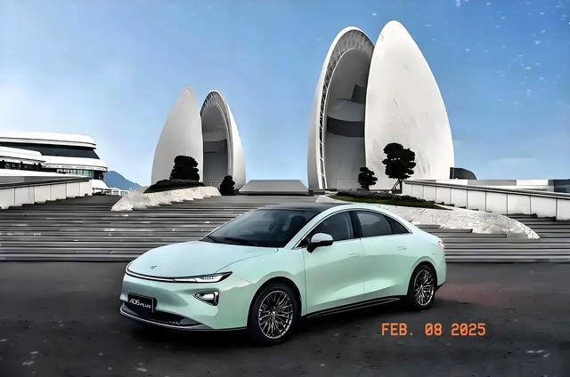 2025汽车淘汰赛激战正酣：合创倒下，谁将笑到最后？