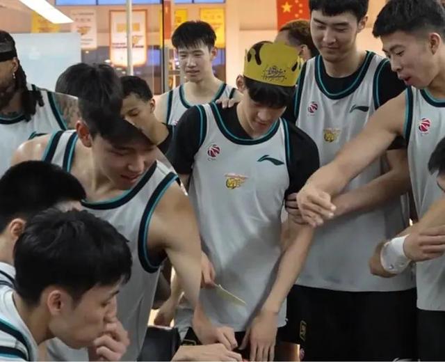 【精彩】CCTV5+今晚19:30直播内容独家抢先看！CBA赛程精彩预告