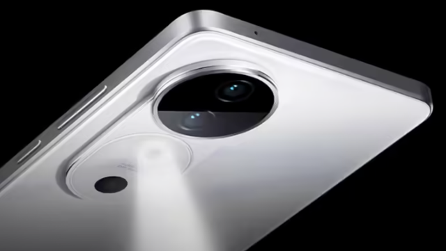 vivo V50手机渲染图曝光：全新玫红配色