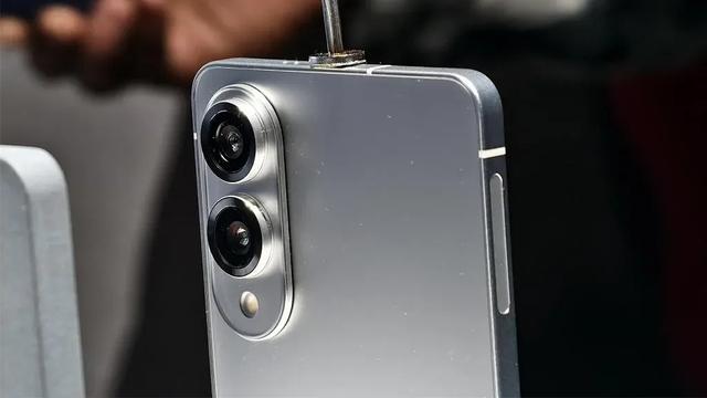 文艺复兴？小米、OPPO、vivo 的超薄手机要回来了