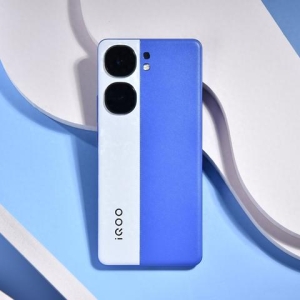 2000元应该买什么手机？