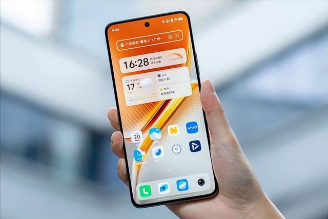 预算2000元左右，3款“骁龙 8Gen 3+地板价”手机，一步到位用六年