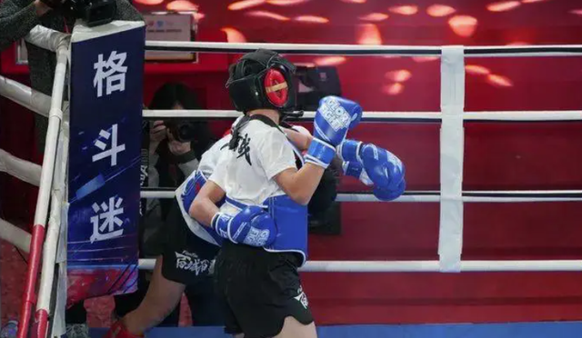 现在！19:30央视5套CCTV5、CCTV5+直播节目预告 附:拳击、搏击热点