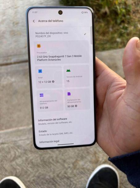 蓝色版本vivo V50 5G手机真机照片曝光