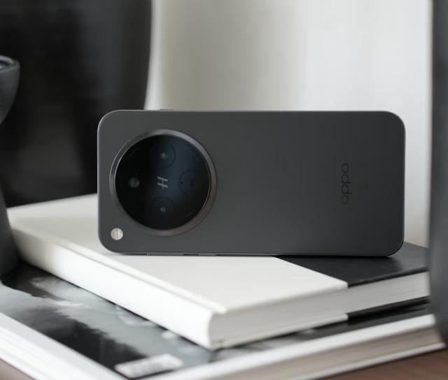 2025年手机推荐：3000到4000元内最值得购买的三款手机分享！