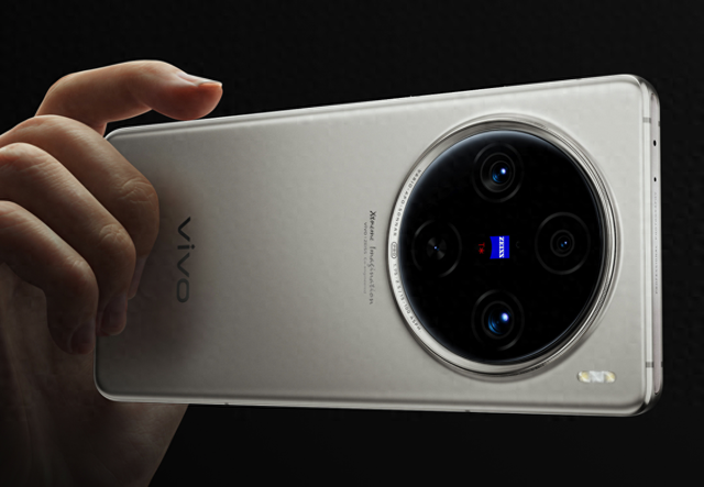 久用流畅榜第一的手机，vivo一代机皇，从4999元跌到3799元