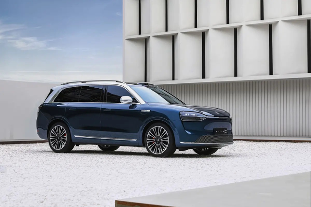 【对比】新能源大型SUV 问界M9 vs 理想L9