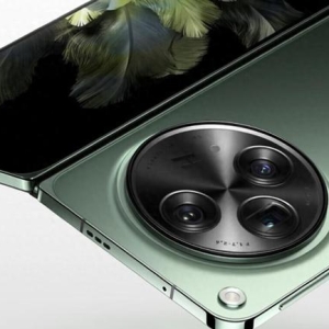 首款骁龙8至尊版折叠屏手机官宣