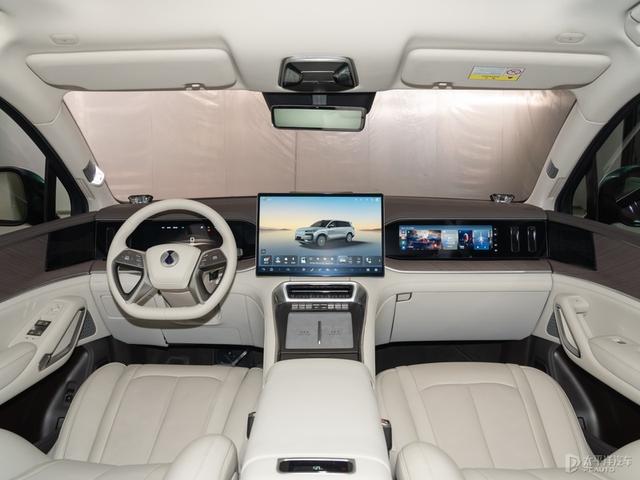 预售45-55万元 腾势N9开启预售 搭载易三方/零百3秒级/续航1300km