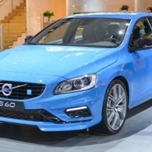 2025 年值得考虑的 10 款廉价大马力汽车